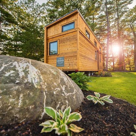 Tuxbury Pond Camping Resort Tiny House Emerson South Hampton Exterior photo