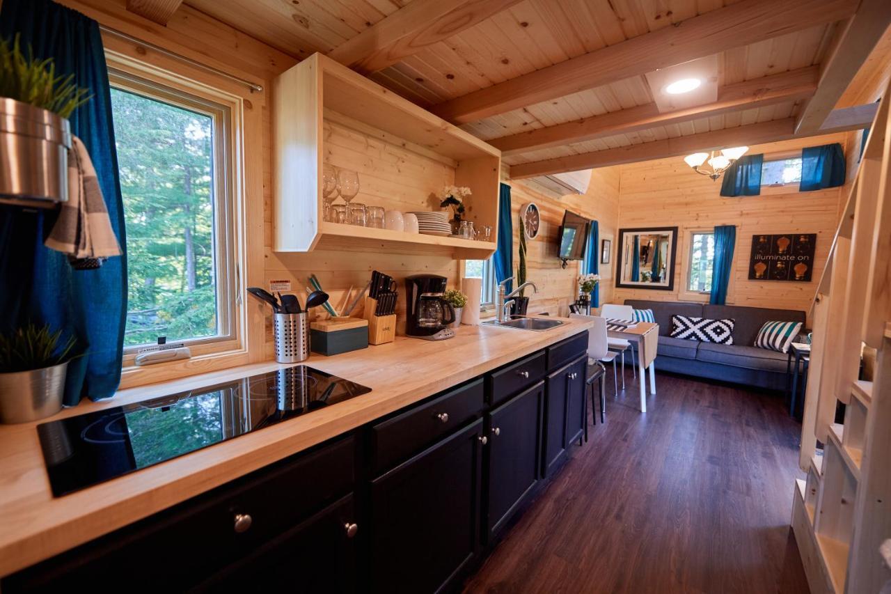 Tuxbury Pond Camping Resort Tiny House Emerson South Hampton Exterior photo